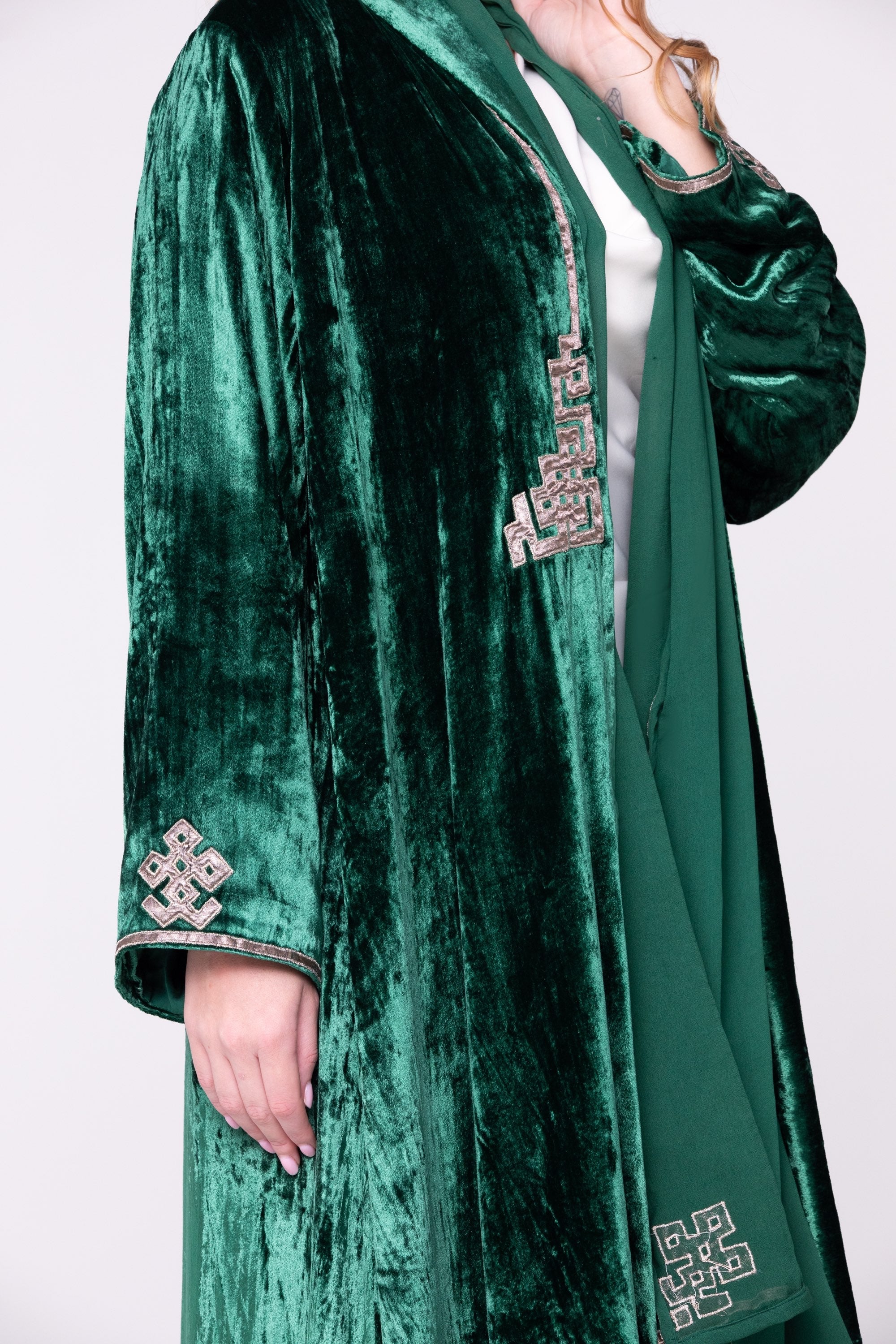 Velvet Abaya image 1