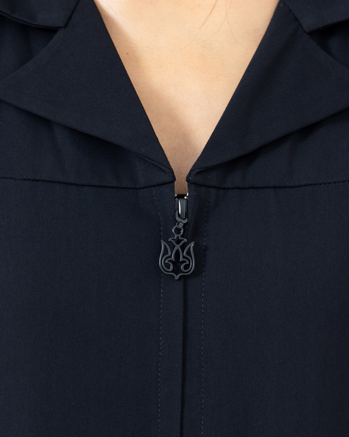 The Zipper Abaya