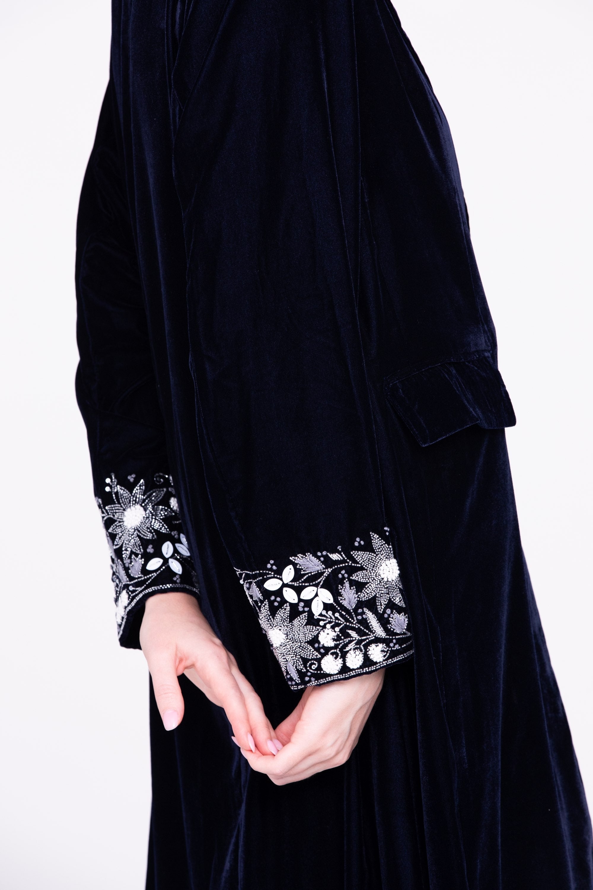 Velvet Abaya image 2