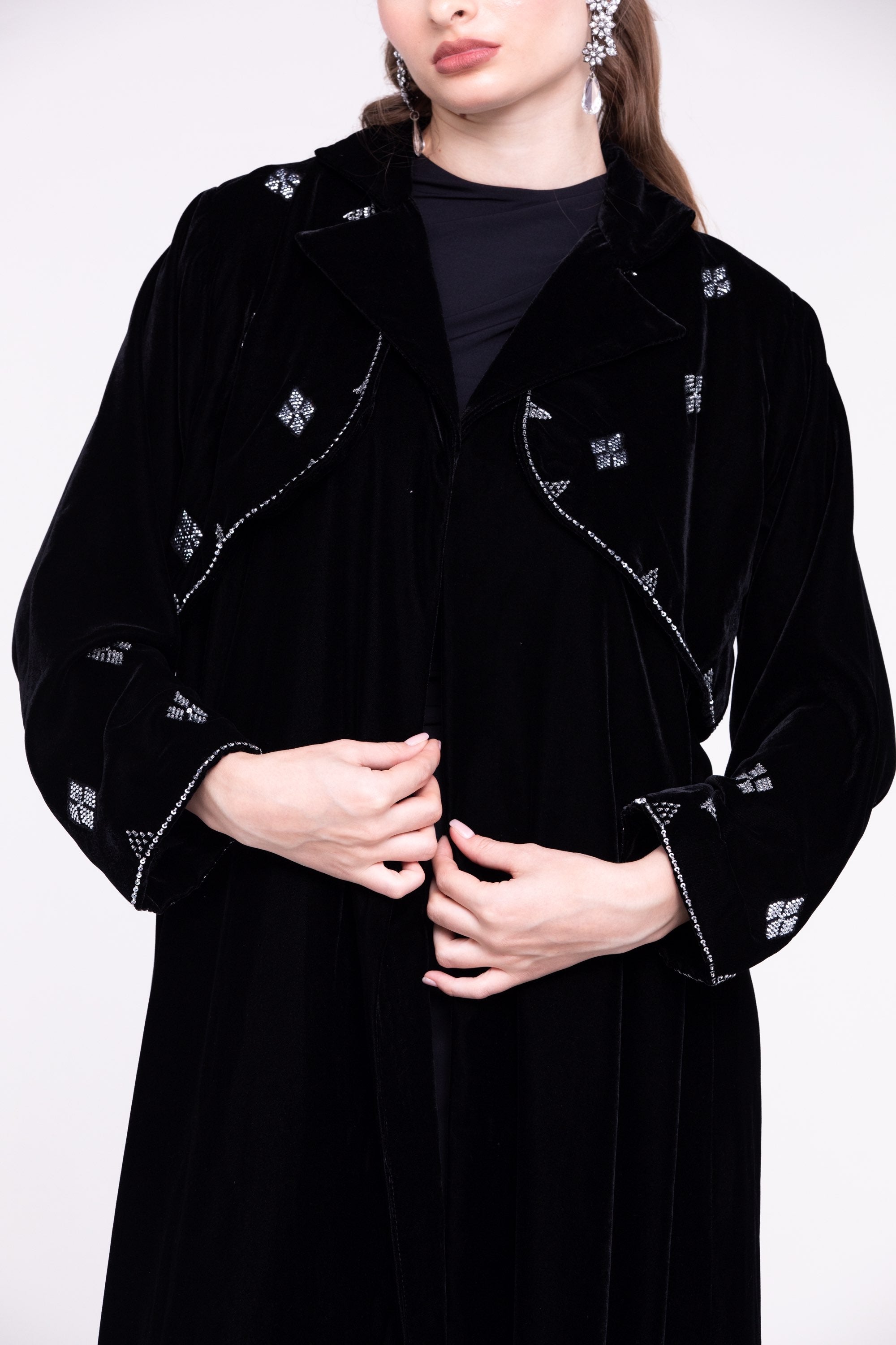 Velvet Abaya image 3