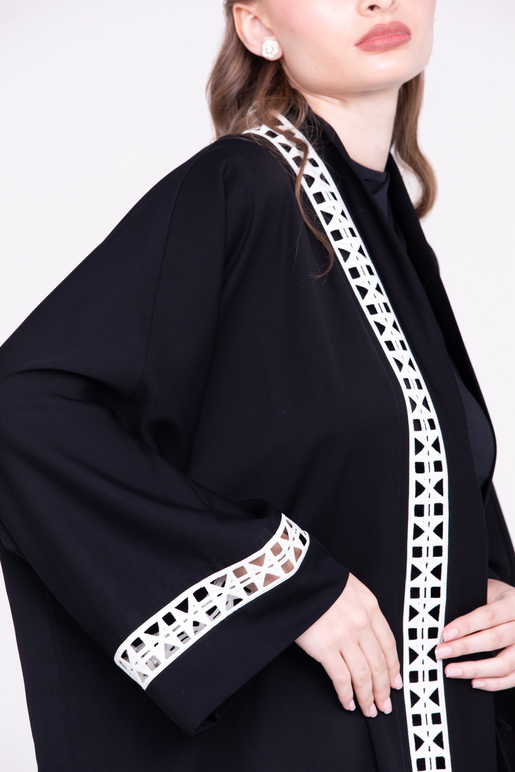 Lace Abaya image 2