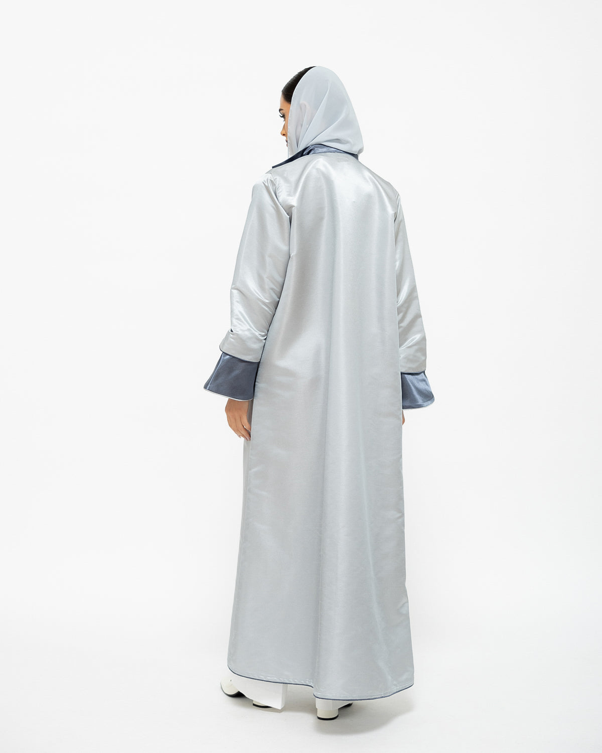 Horse Abaya image 2