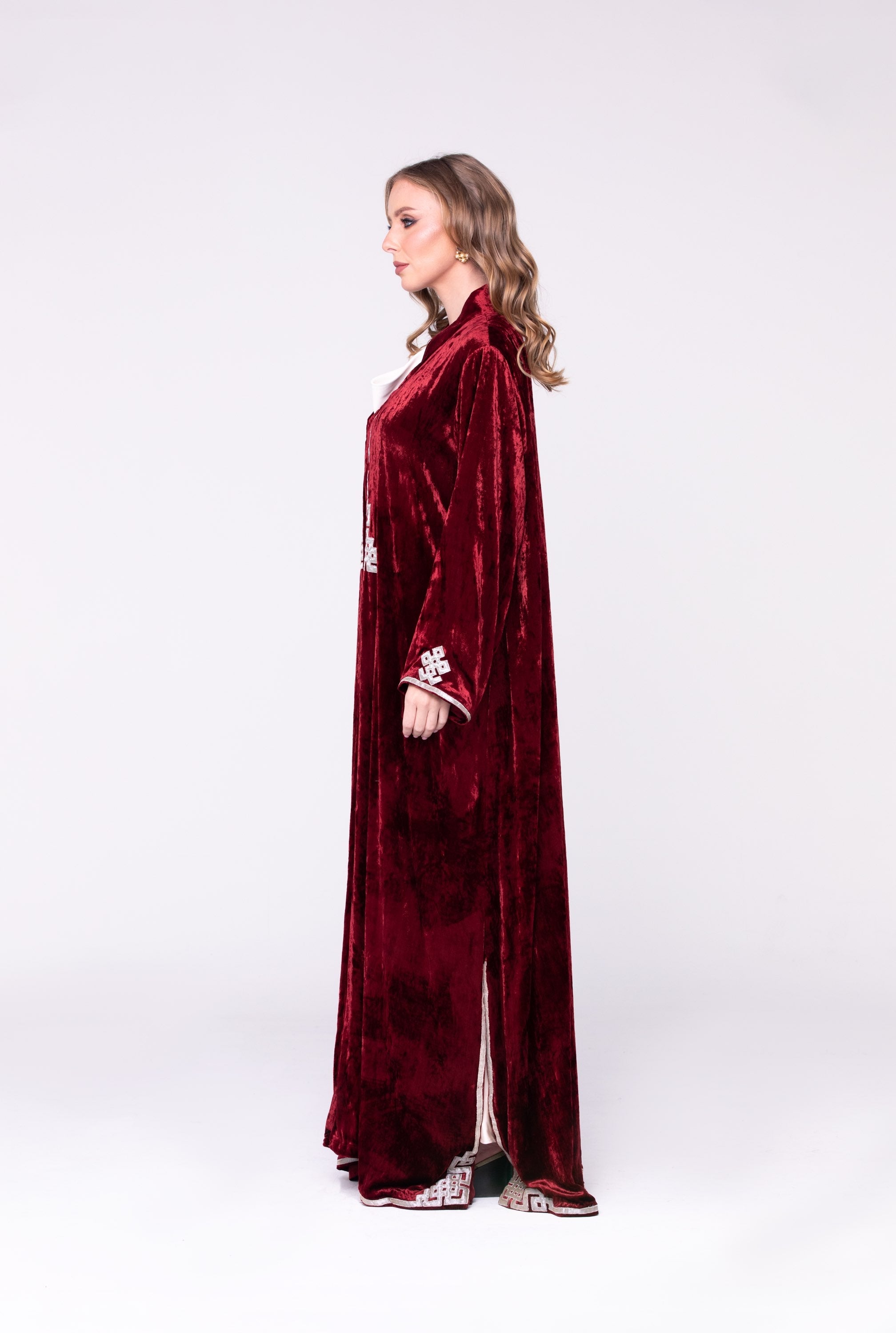 Velvet Abaya image 1