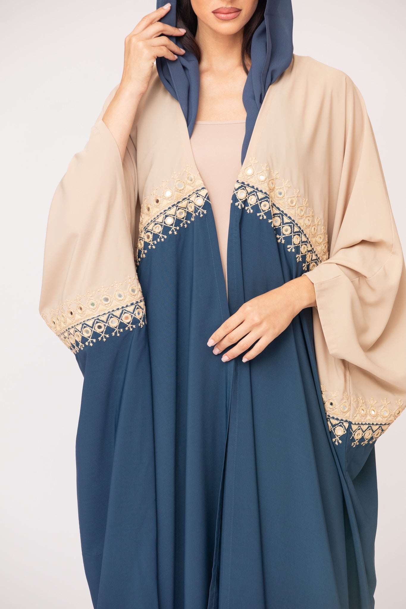 ⁠Besht Abaya