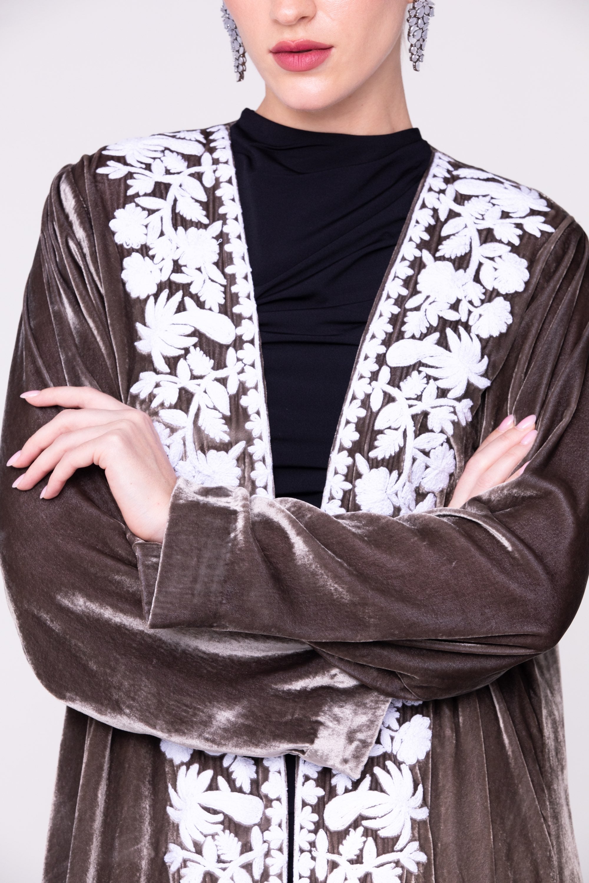 Velvet Abaya image 2