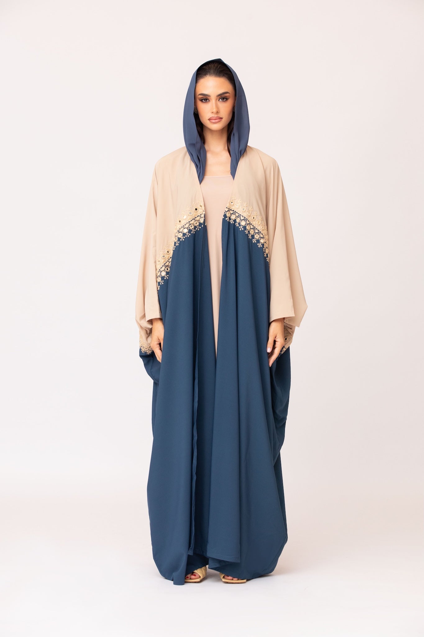 ⁠Besht Abaya