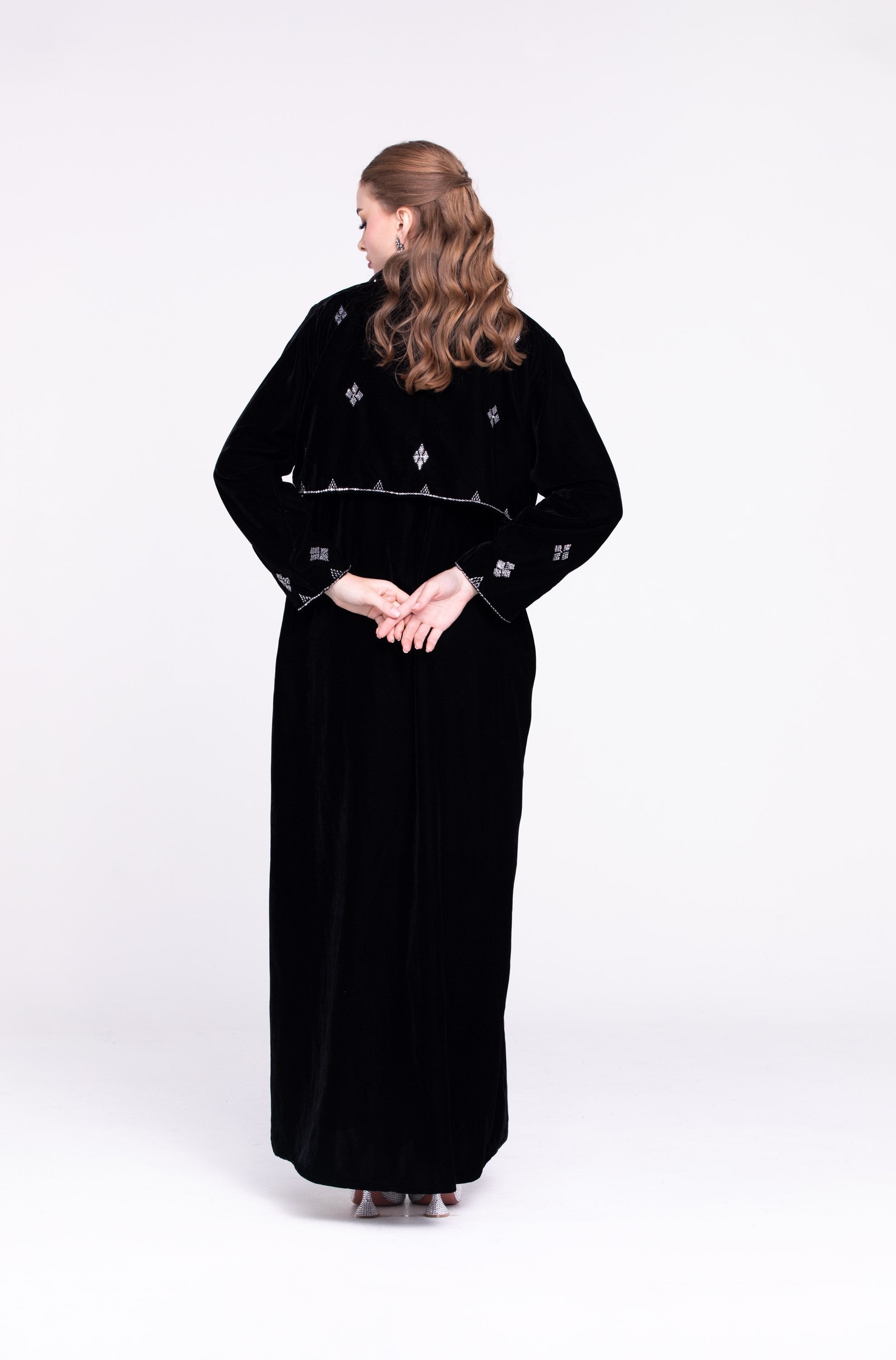 Velvet Abaya image 2