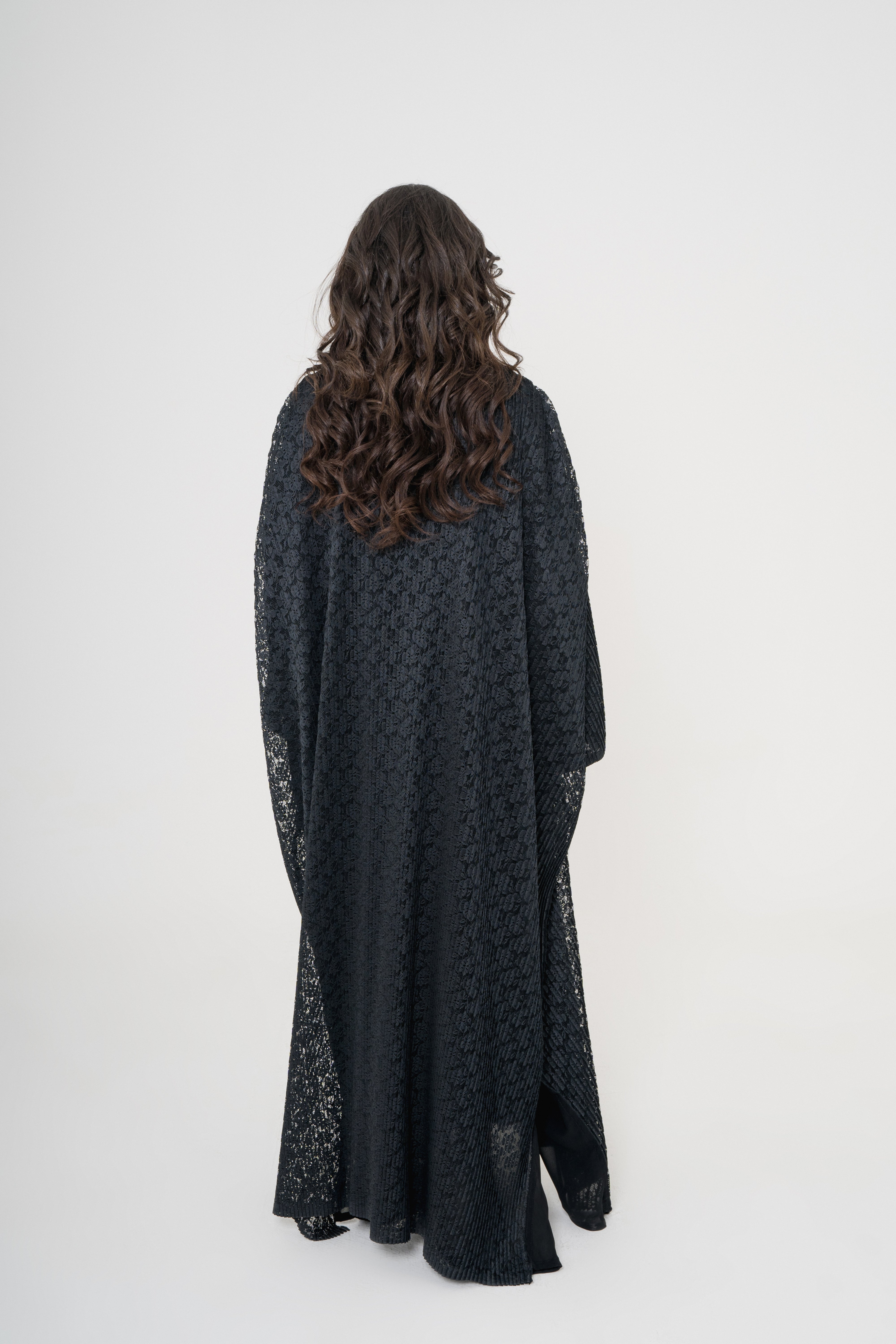 Pleated Lace Besht Abaya