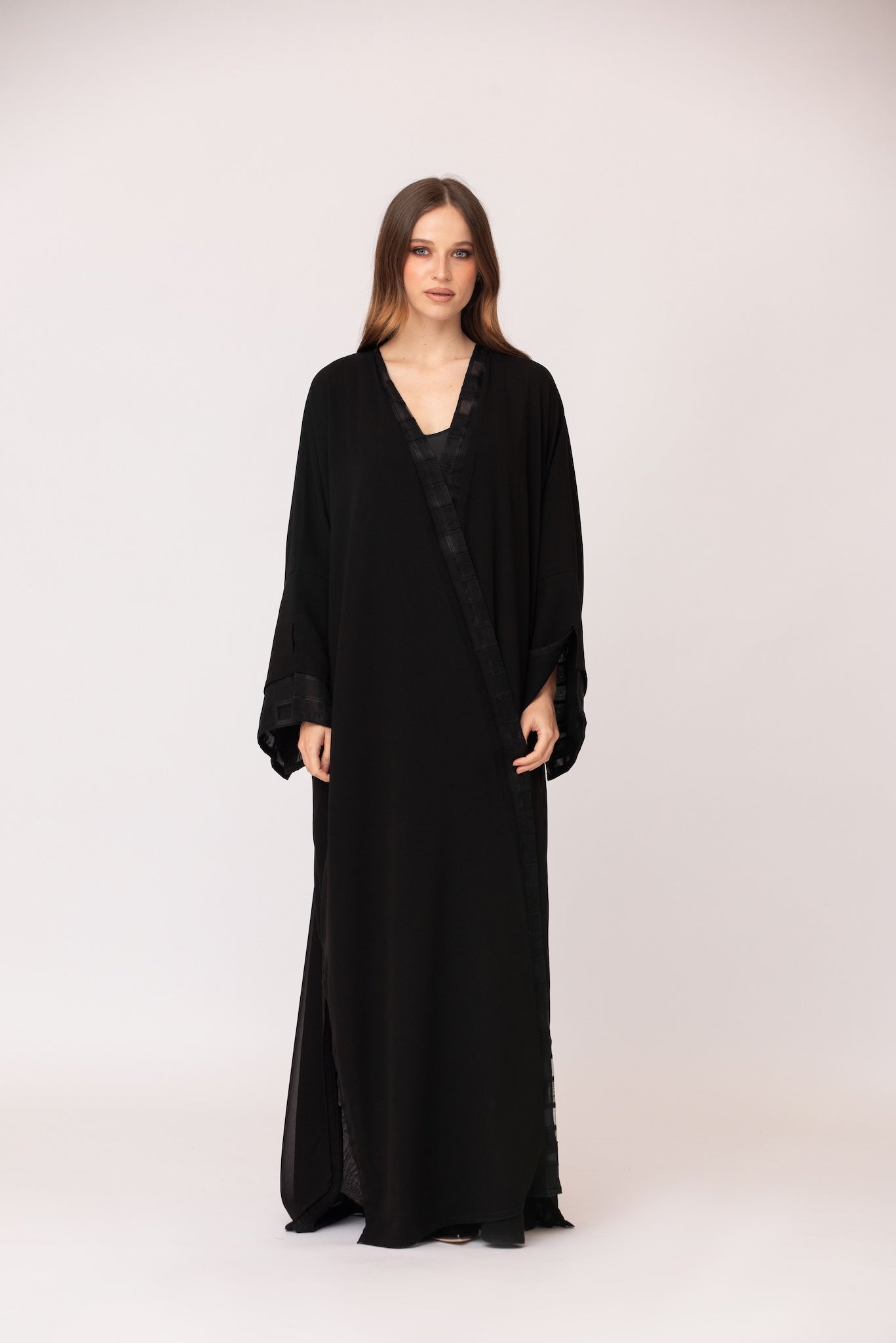 Check Detailed Abaya