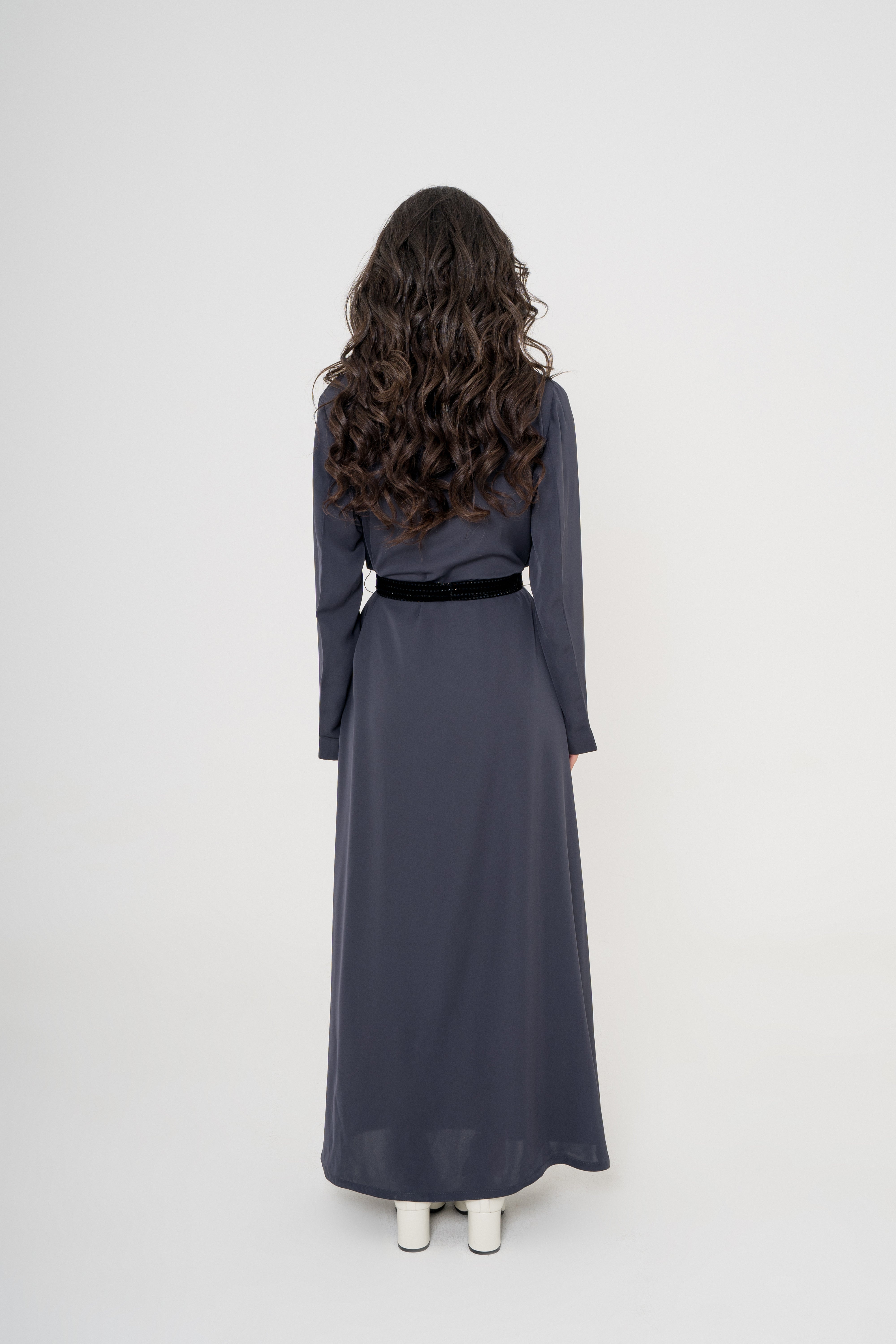Velvet Collar Abaya with Belt