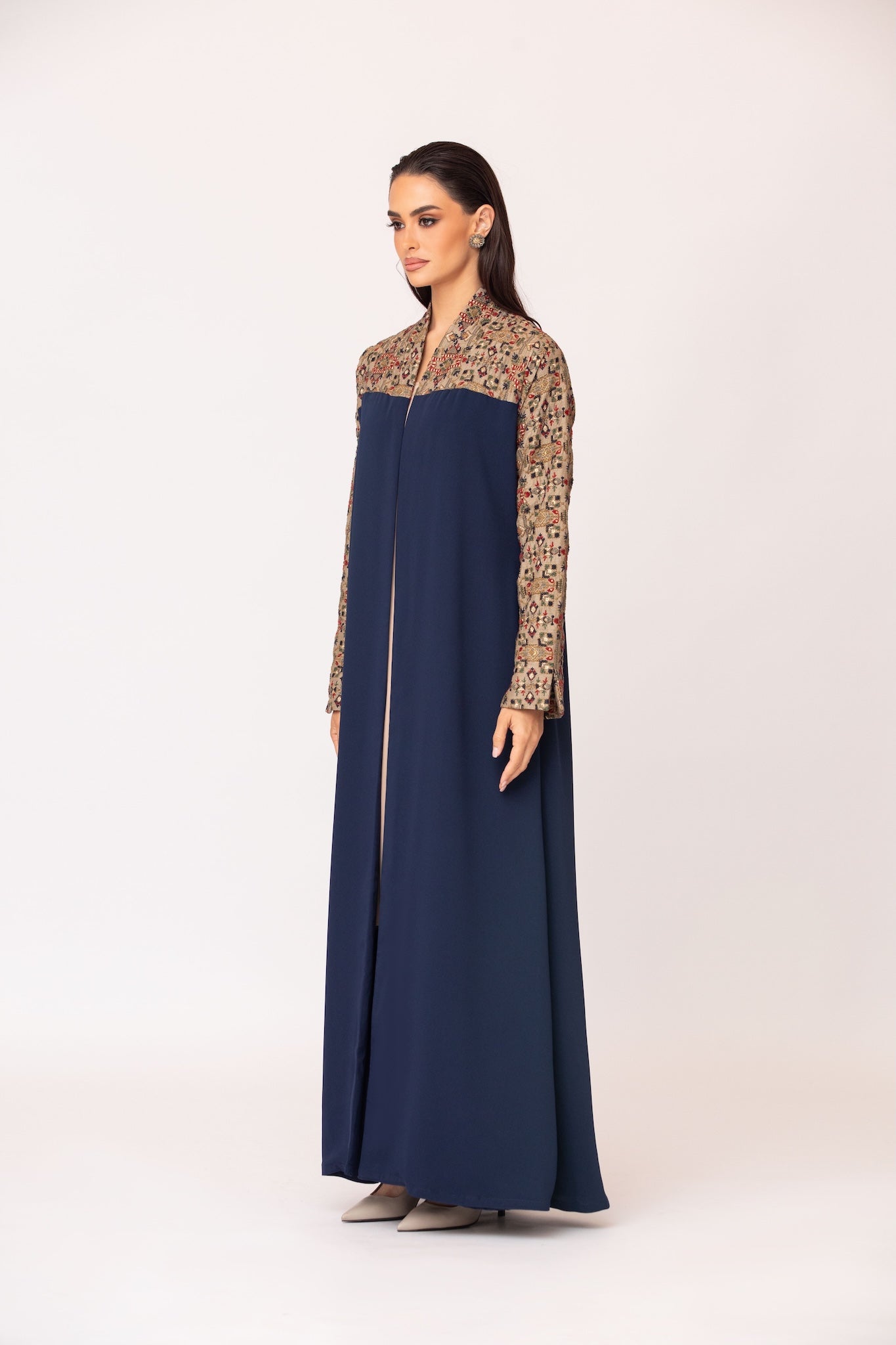Embroidered Fabric Abaya