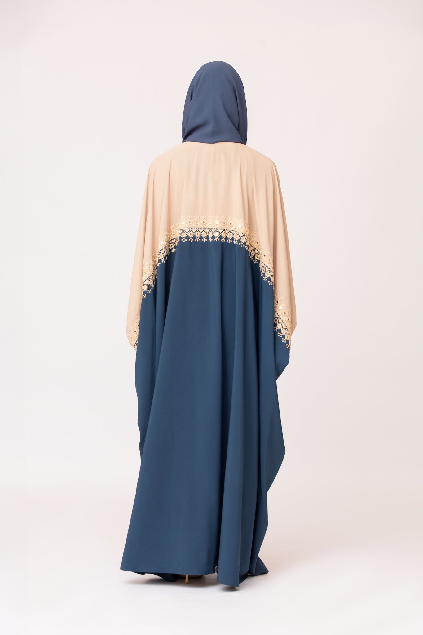 ⁠Besht Abaya
