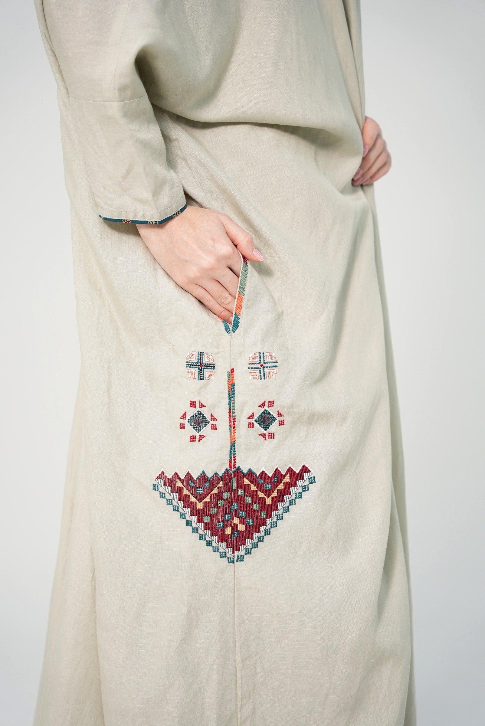 Linen Abaya  image 3