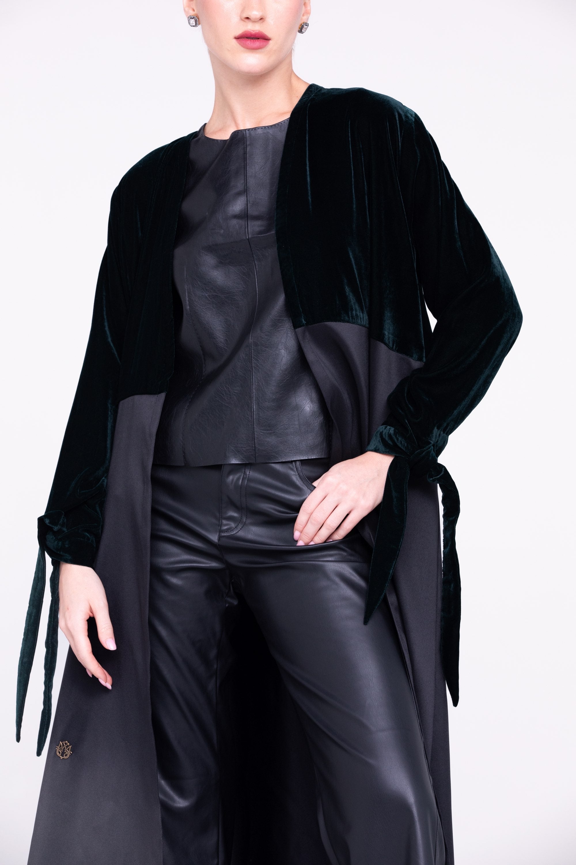 Contrast Texture Abaya image 2