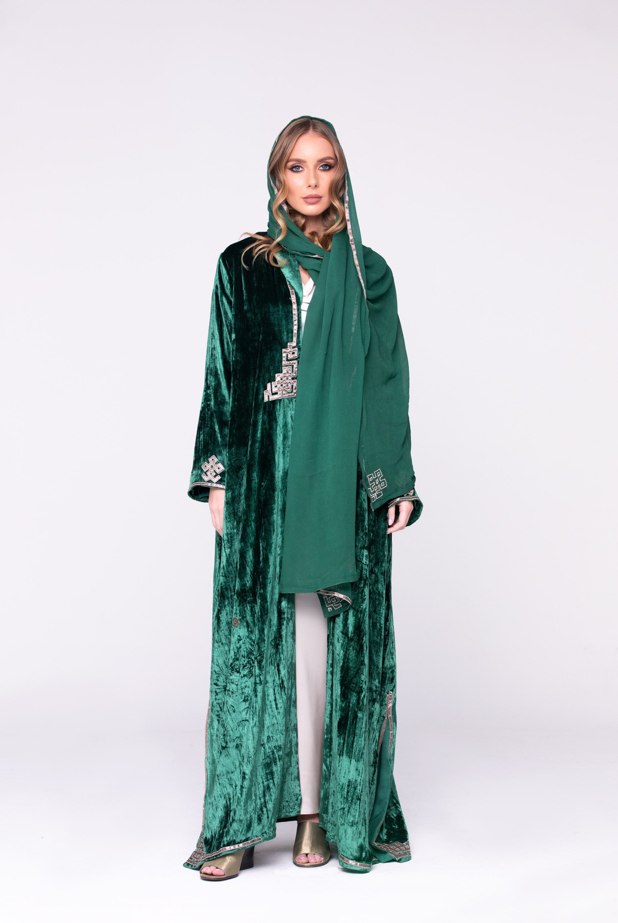 Velvet Abaya image 0
