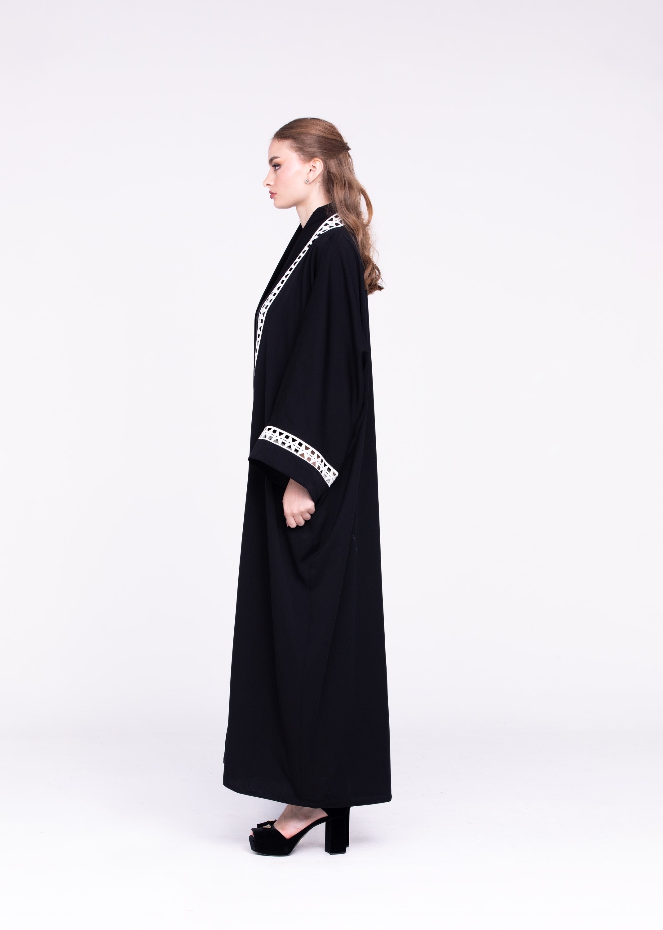 Lace Abaya image 1